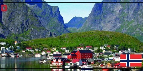أفضل أماكن سياحية في النرويج : جبال مدينة لوفوتن