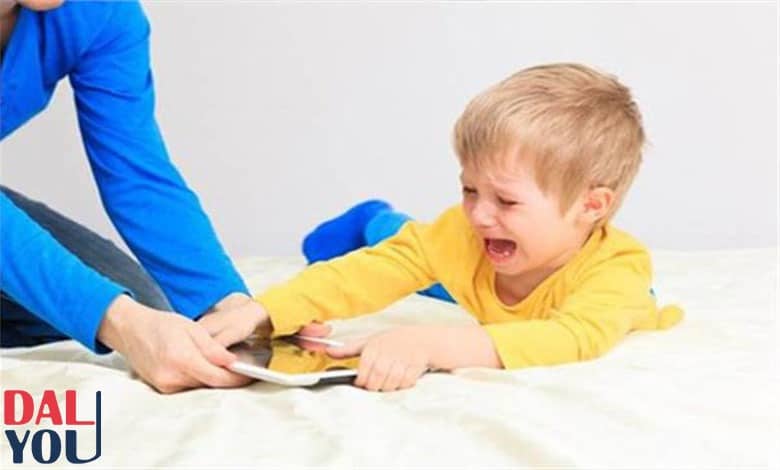 أسباب العناد عند الأطفال وطرق علاجه