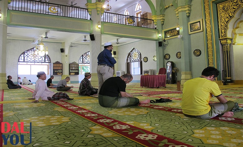 تحية المسجد قبل صلاة المغرب